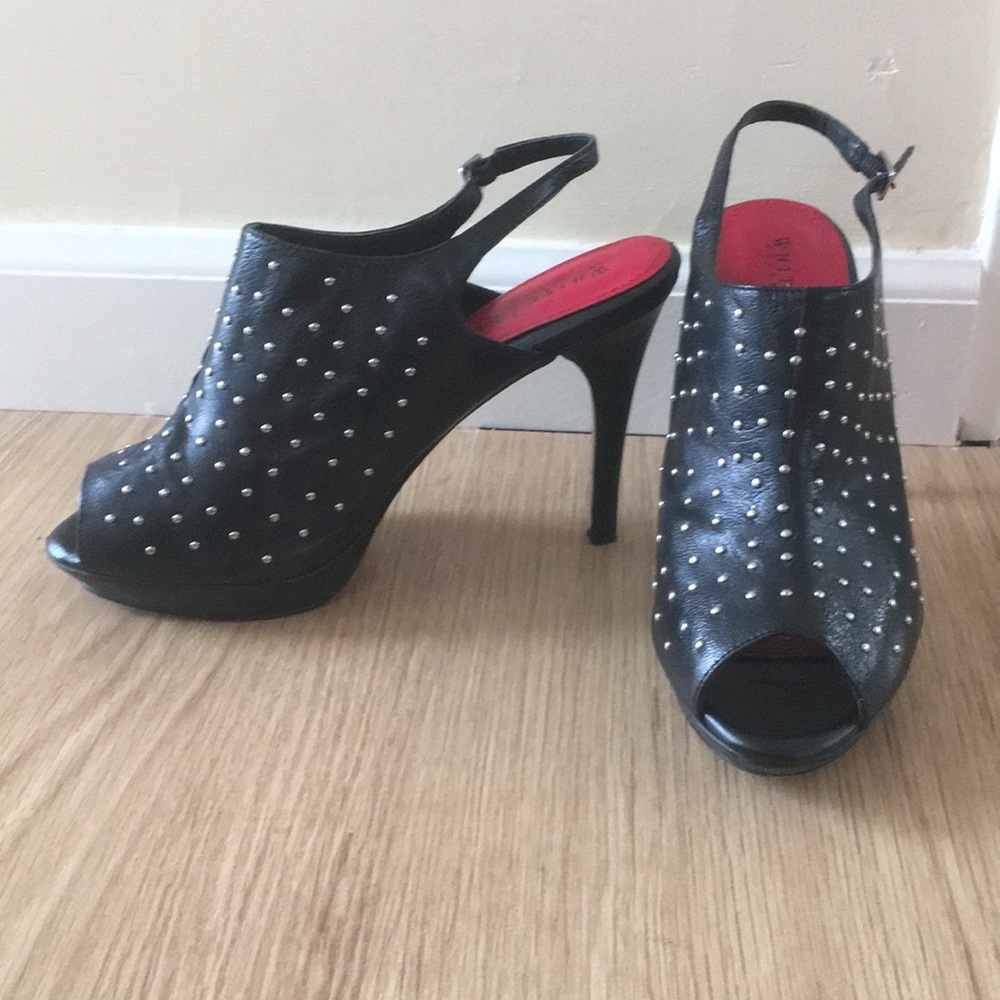 White House black market Sunny heels